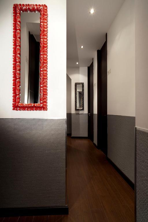Thc Latina Hostel Madrid Ngoại thất bức ảnh