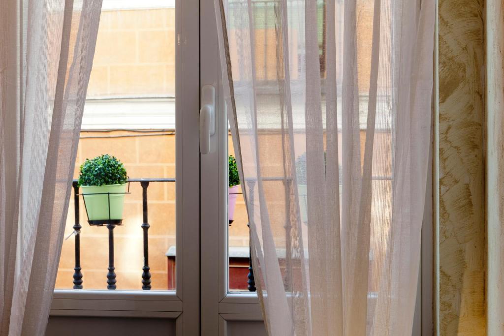 Thc Latina Hostel Madrid Ngoại thất bức ảnh