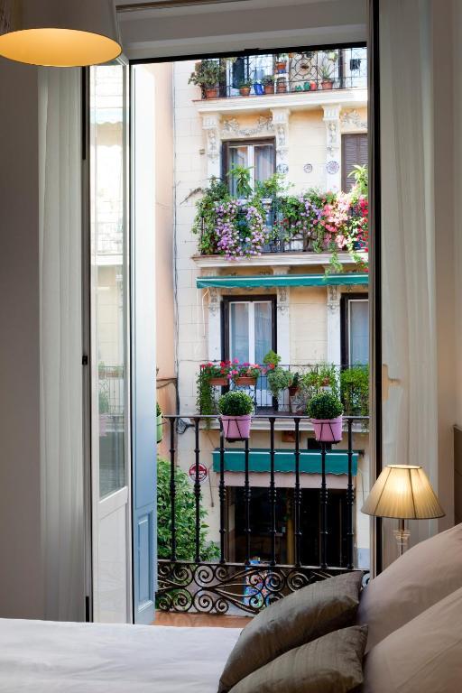 Thc Latina Hostel Madrid Ngoại thất bức ảnh